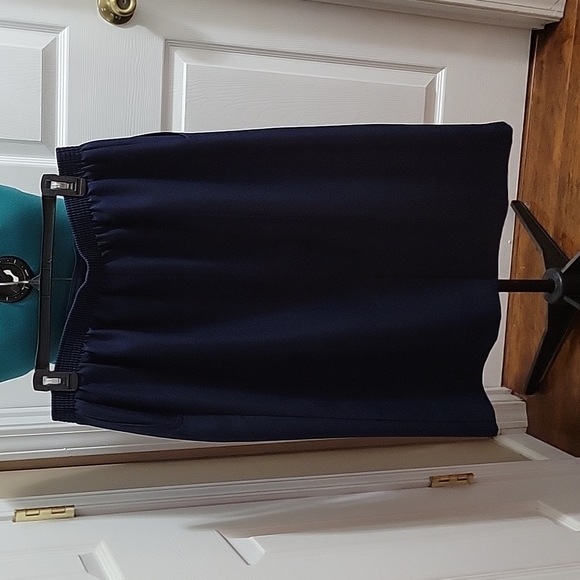 Alfred dunner elastic waist skirt - Picture 3 of 3